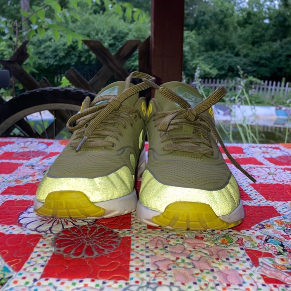 Nike Air Max 1 Ultra Moire Olive Flak - Picture 4 of 9